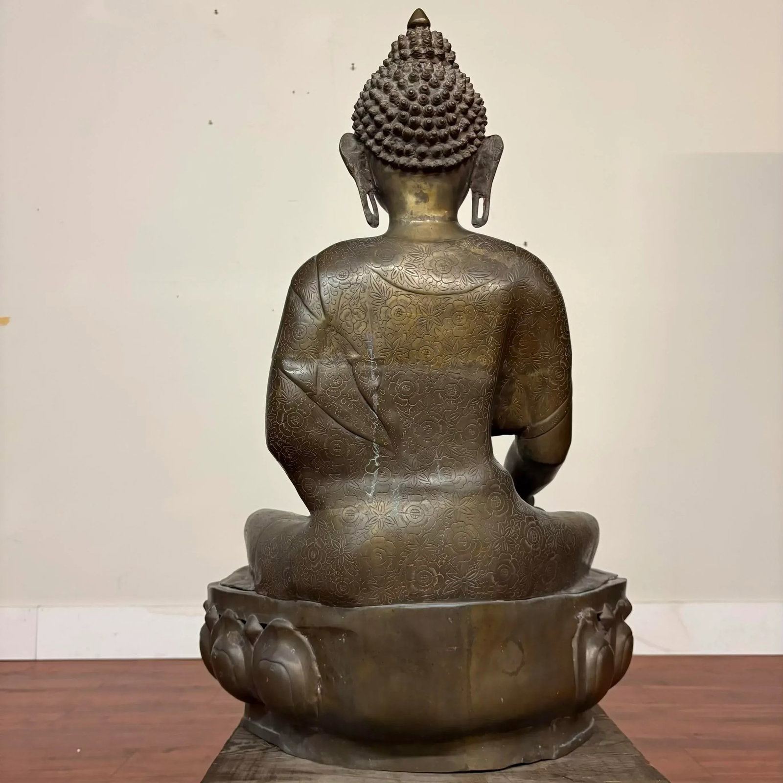 Large Nepalese Bronze Seated Buddha Sculpture Statue - 6