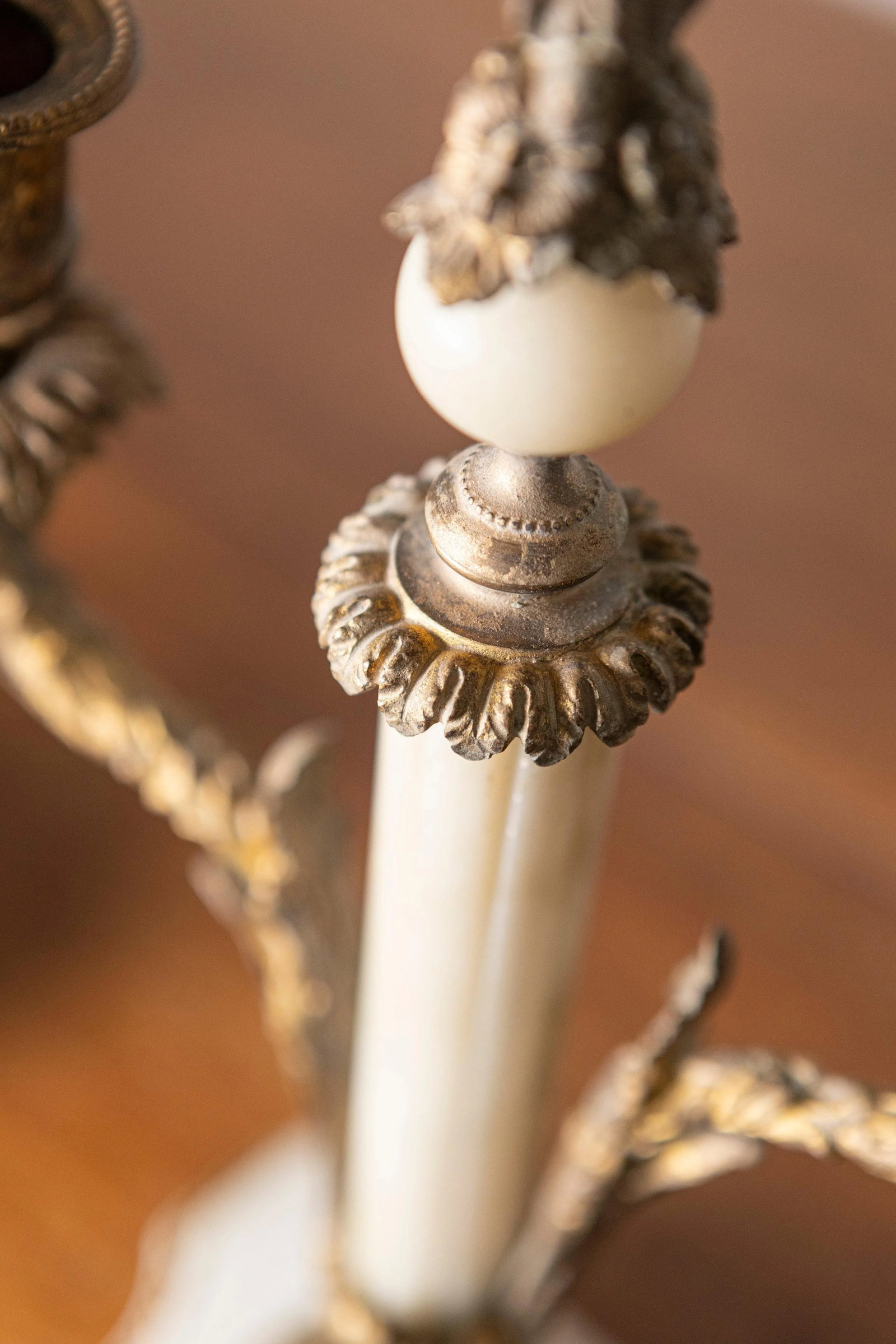 Pair of 19th-Century French Neoclassical Marble and Gilt Bronze Candelabras - 4