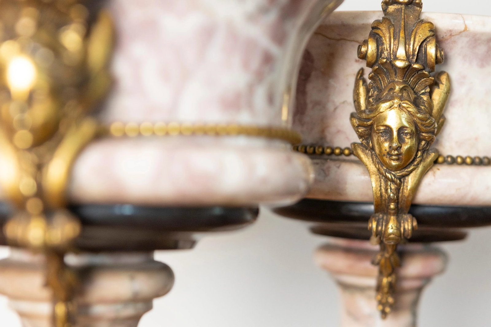 Pair of 19th-Century French Neoclassical Marble and Gilt Bronze Urns - 2