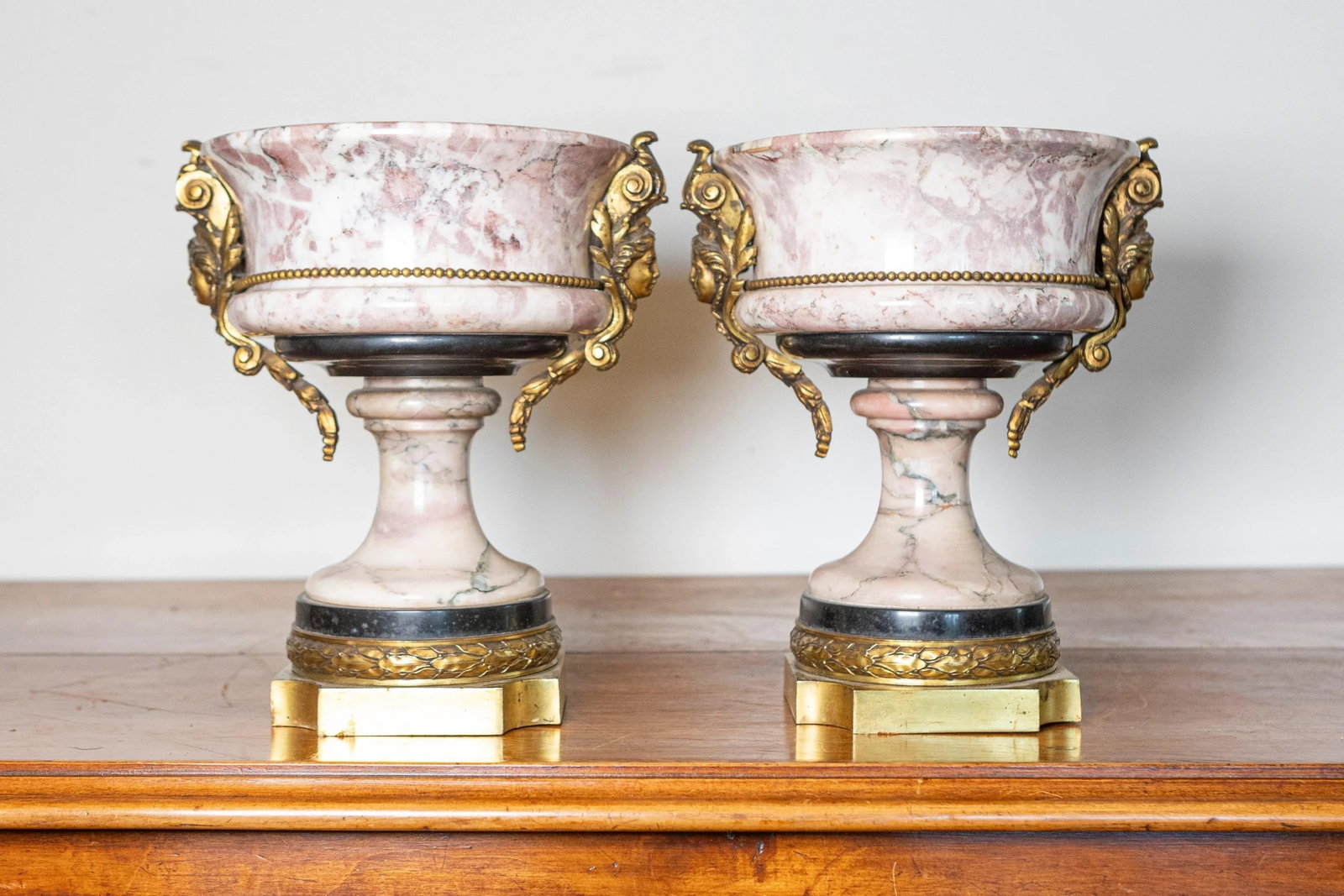 Pair of 19th-Century French Neoclassical Marble and Gilt Bronze Urns - 5