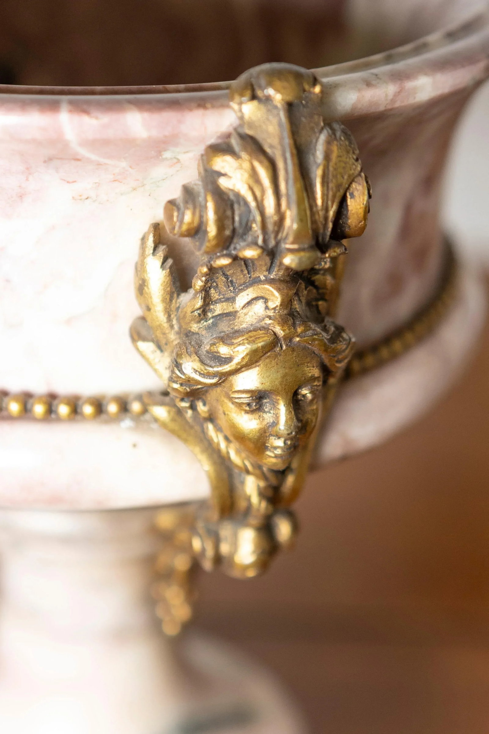 Pair of 19th-Century French Neoclassical Marble and Gilt Bronze Urns - 7