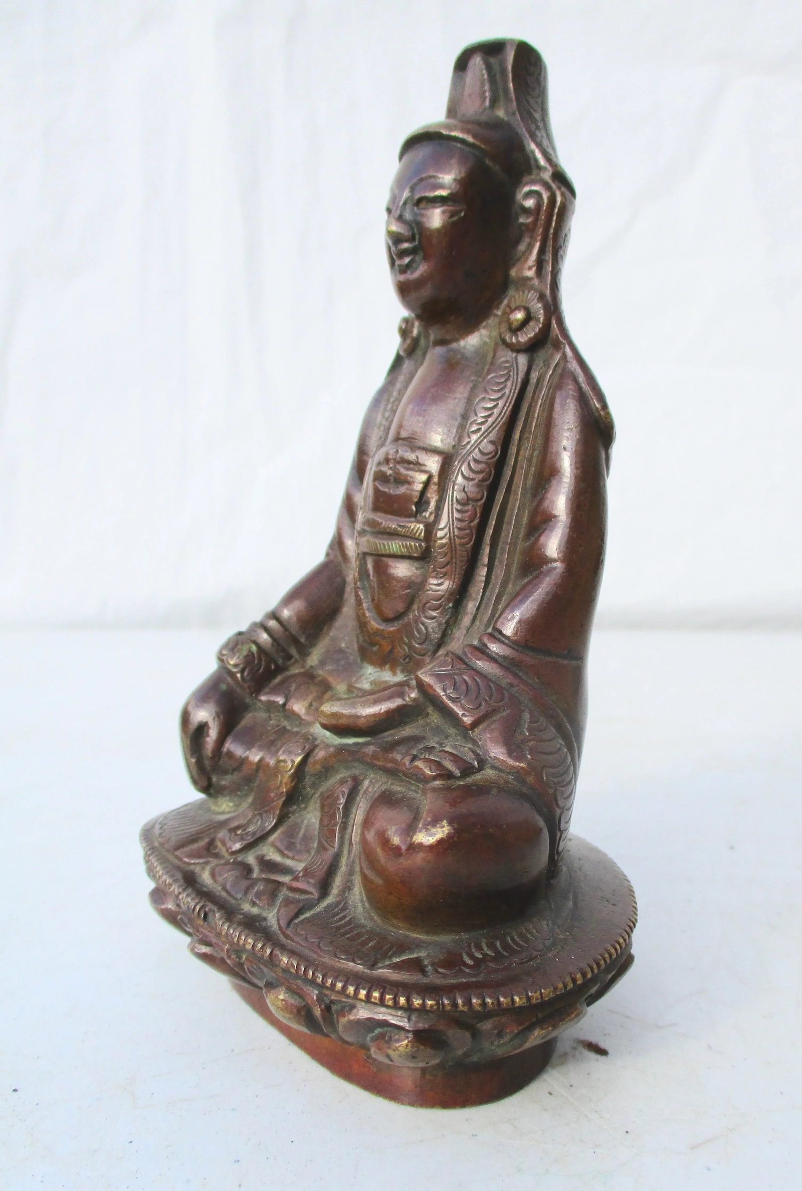 Sino-Tibetan Kuan-Yin Seated Bronze Late 19th Century - 2