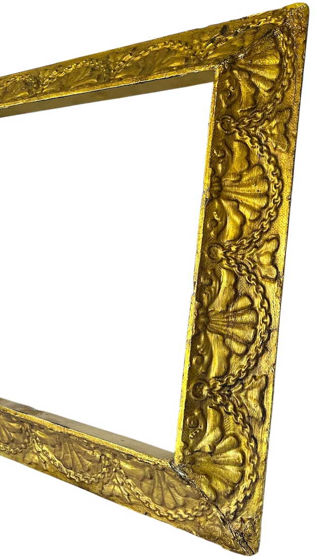 Antique Louis XVI Giltwood Frame With Shell & Garland Detailing, 19th Century - 3