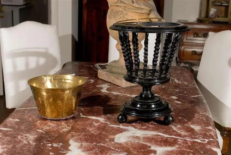 Dutch 1840s Ebonized Wood Jardinière with Brass Liner and Turned Spindles - 6