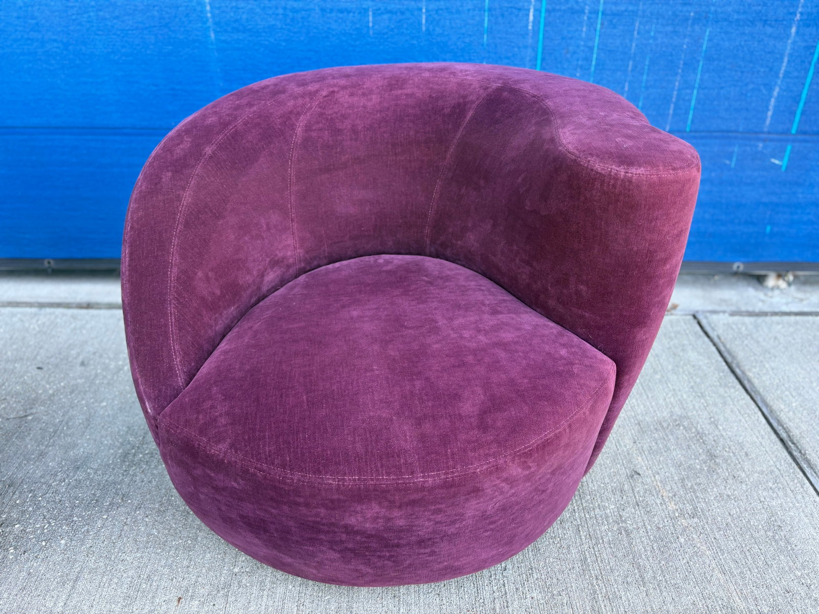 1980s Pair of Vladimir Kagan Nautilus Chairs and Ottomans - 5