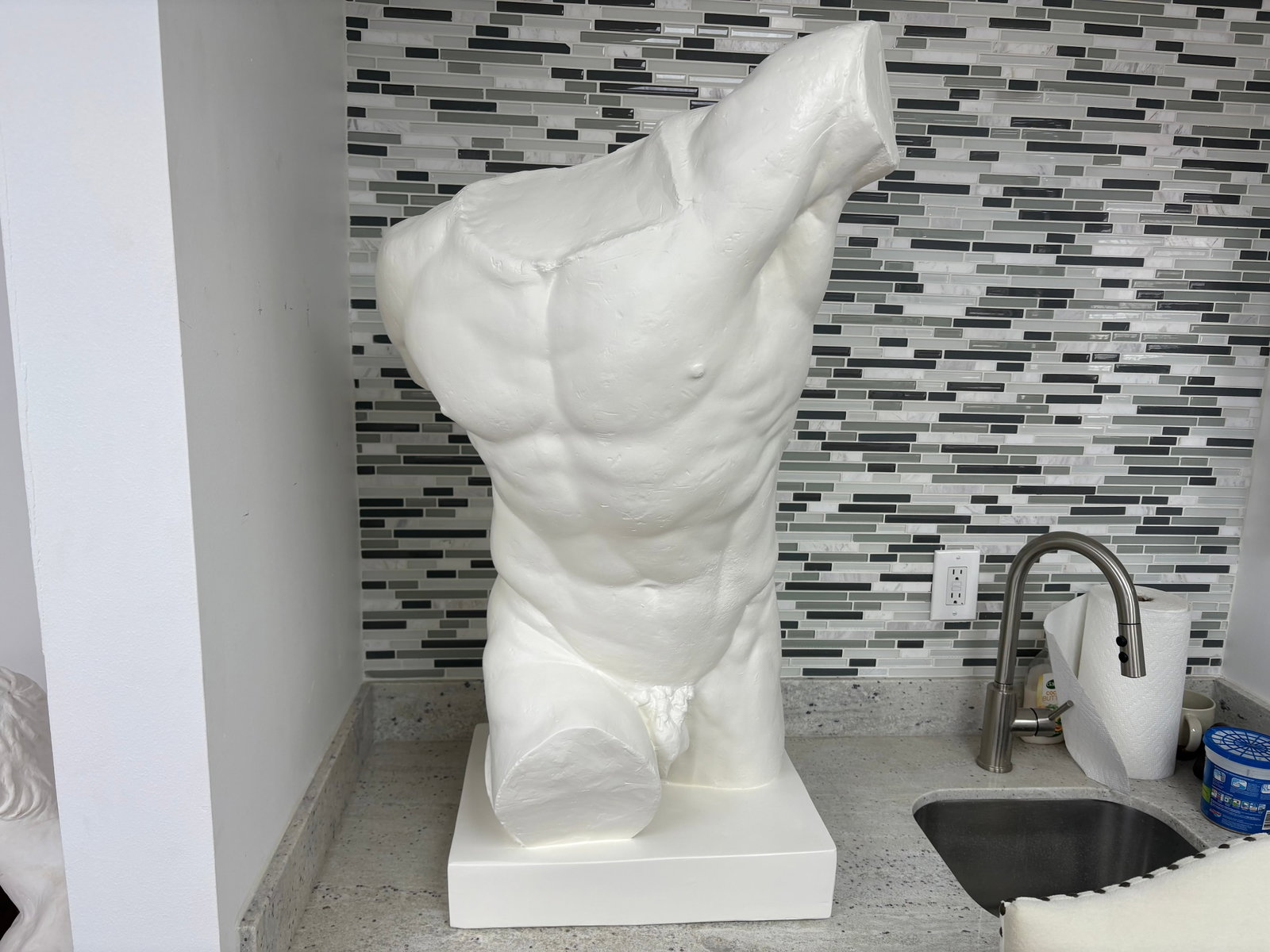1940s Italian Plaster Male Torso Sculpture of a Classical Athlete - 3