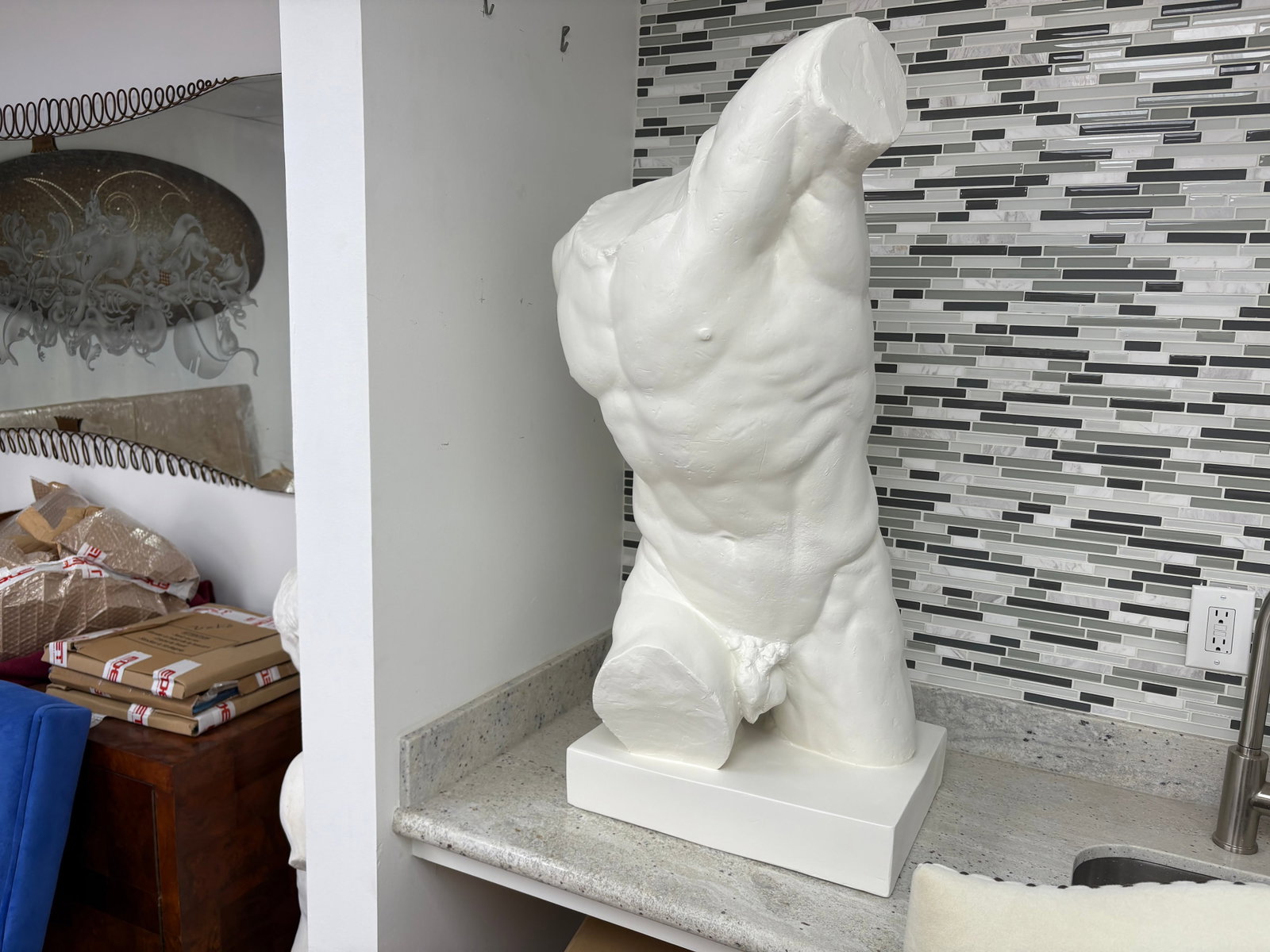 1940s Italian Plaster Male Torso Sculpture of a Classical Athlete - 5