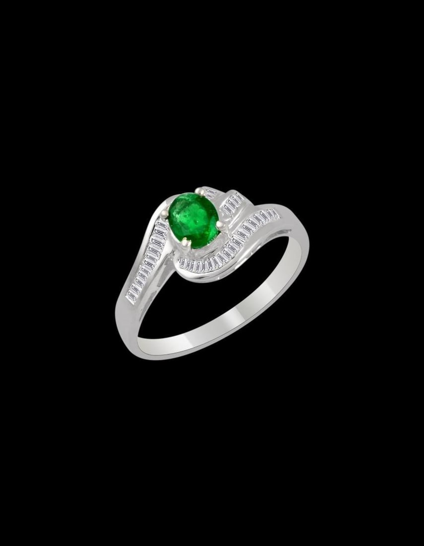 Natural Brazilian Emerald & Diamond Ring 18 Karat White Gold - 17