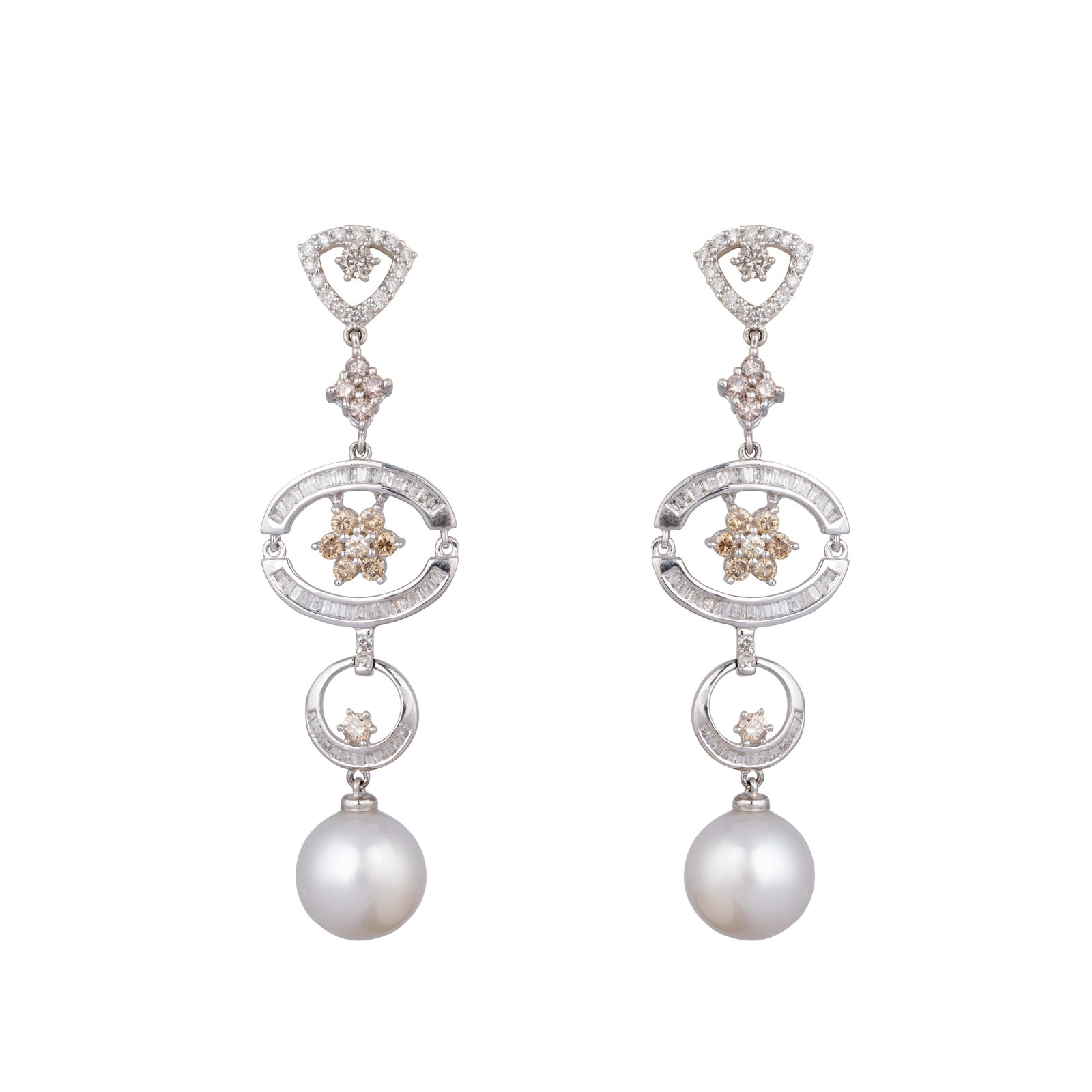 Diamond Pearl Earring in 18k gold - 3