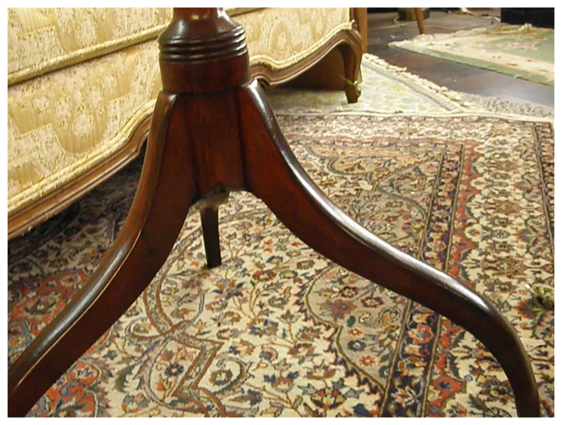 18th Century Mahogany American Tilt Top Tea Table or Candle Stand - 15