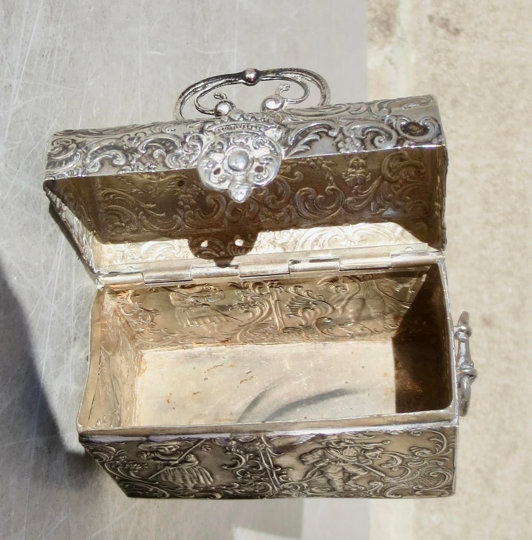 Antique German Silver Cask Jewelry Chest Circa 1880s - 7