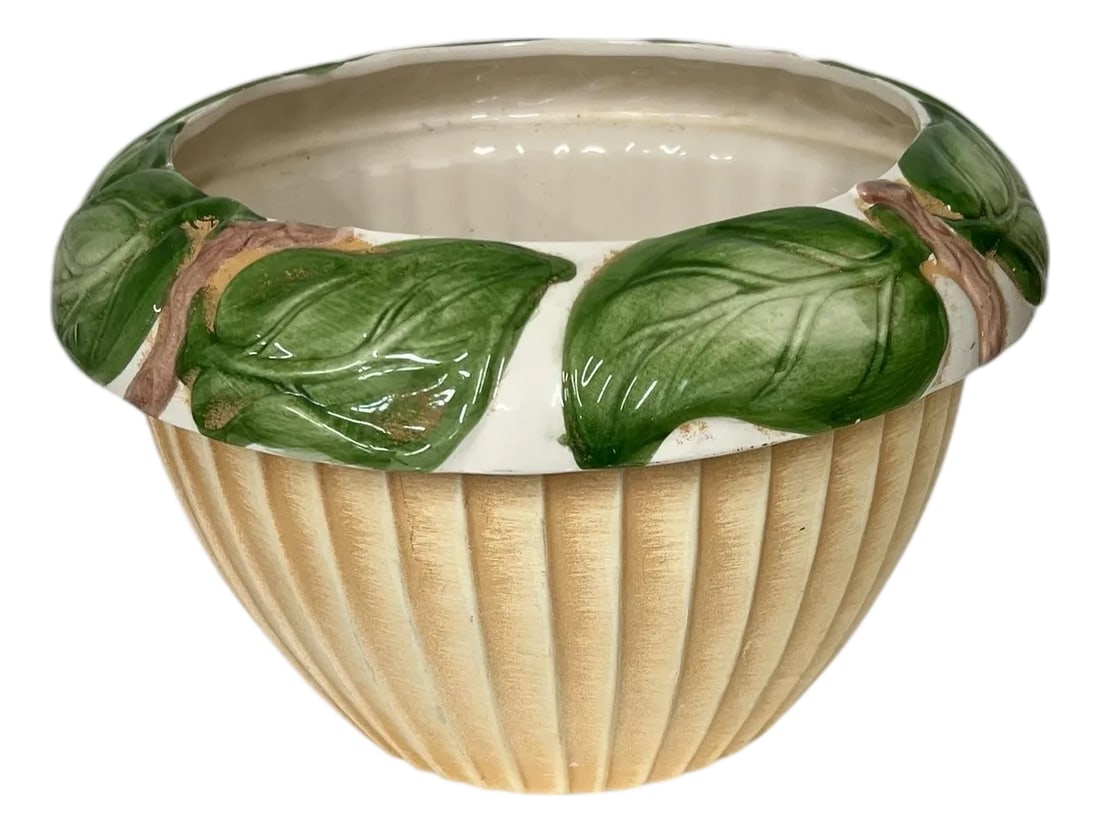Vintage Rare Jay Willlfred for Andrea by Sadek Glazed Philodendron Leaf Planter, Made in Portugal: Vintage rare pattern Jay Willfred for Andrea by Sadek philodendron leaf planter. Made in Portugal. Measures 12" diameter x 8" h. Planting area 8.5" diameter x 7.5" h. Condition: Alterations: Original