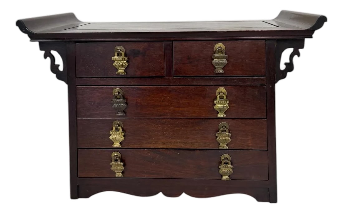 Vintage Chinoiserie Rosewood Jewelry Box: Vintage rosewood chinoiserie jewelry box. Design: It features a traditional Asian-inspired aesthetic, specifically hand-crafted in an authentic Japanese or Korean antique style. Structure: Has a set