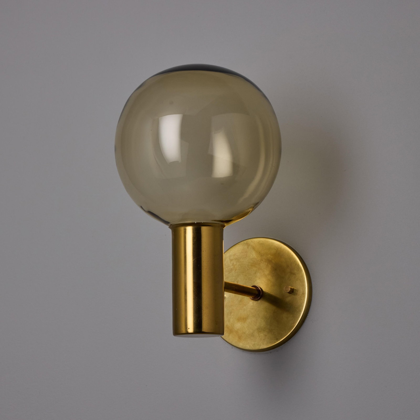 1960s Hans Agne Jakobsson #V149 Glass & Brass Wall Lamp for Markaryd - 9