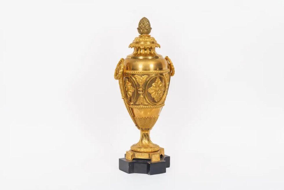 A Magnificent Pair of French Louis XVI Style Ormolu Vases - 3