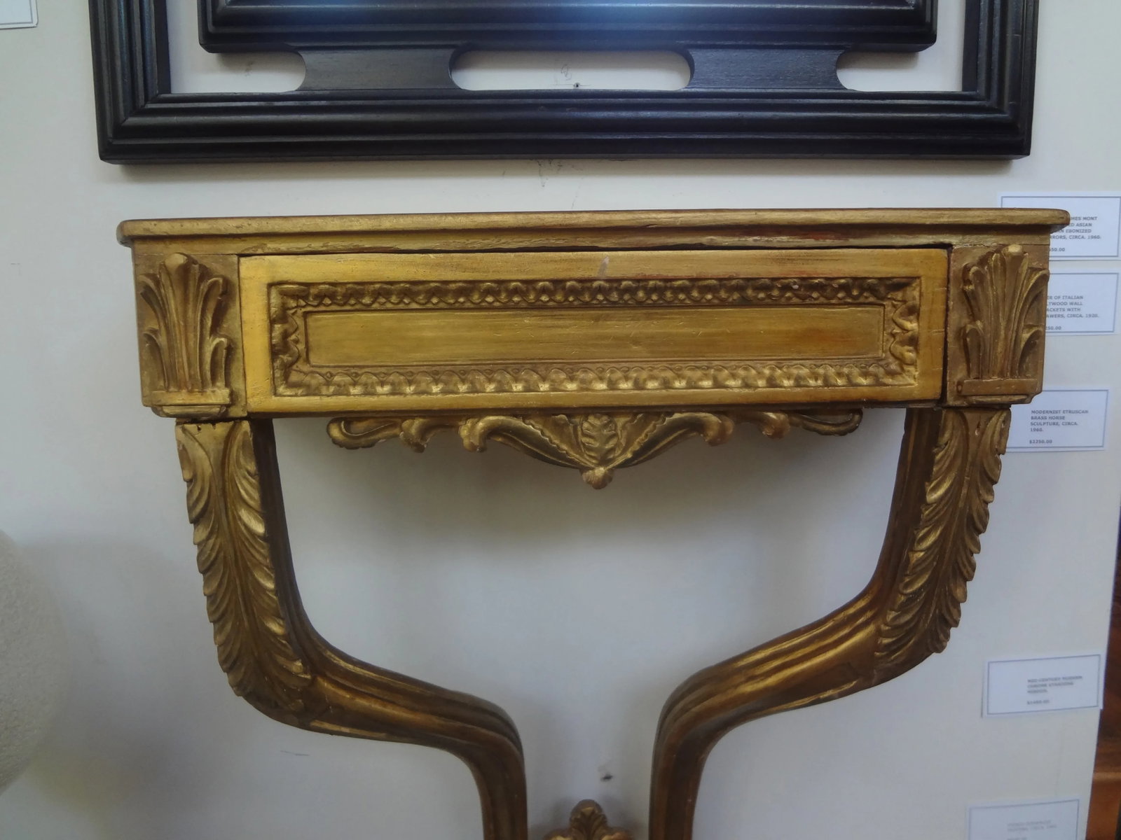 Large Pair of Italian Louis XVI Style Giltwood Wall Brackets or Wall Consoles - 3