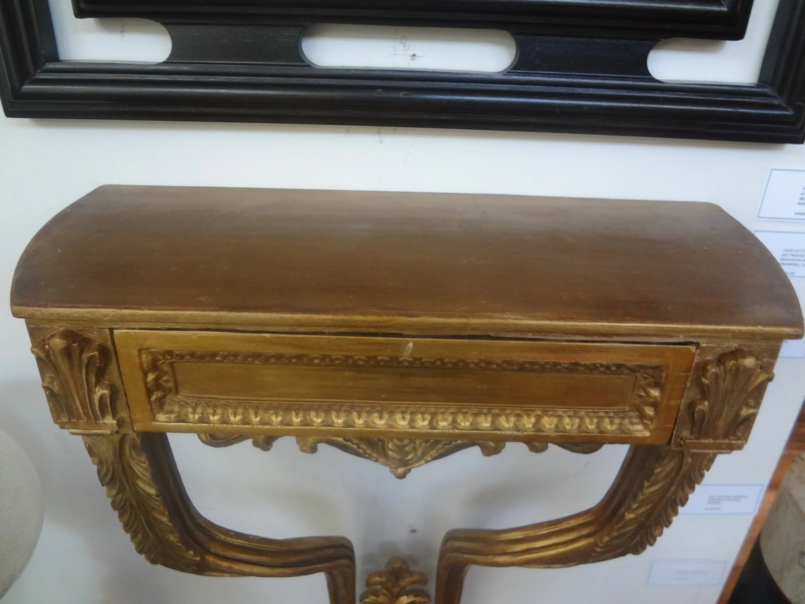 Large Pair of Italian Louis XVI Style Giltwood Wall Brackets or Wall Consoles - 7