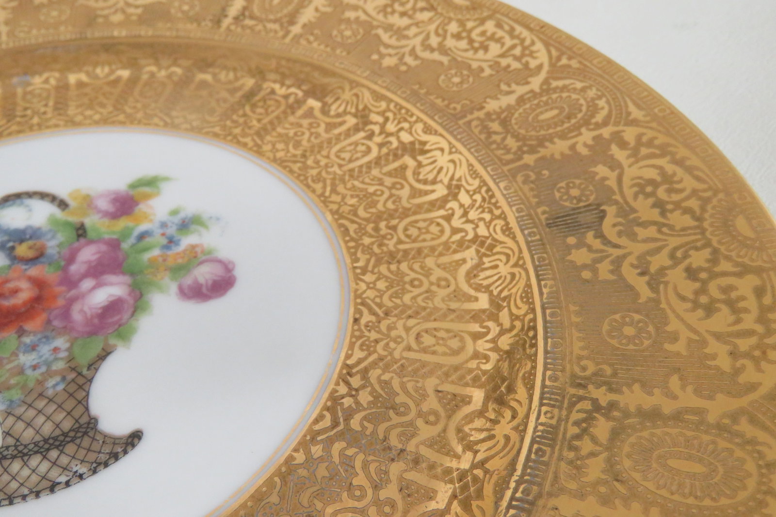 Early 20th Century Heinrich and Co Selb Bavaria Porcelain 22k Filigree Set of 5 Plates 4802b - 12