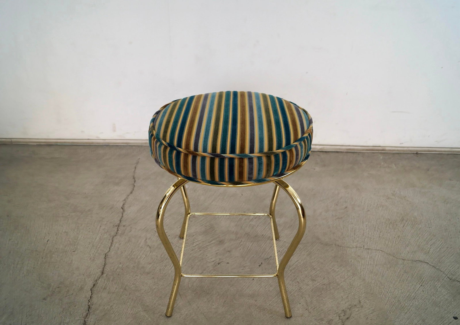1960's Hollywood Regency Swivel Brass & Velvet Vanity Stool - 6