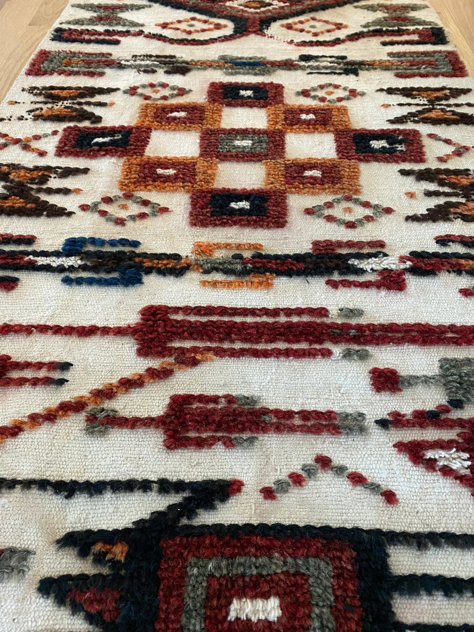 Long Vintage Wool and Cotton Pictorial Textile Runner - 10