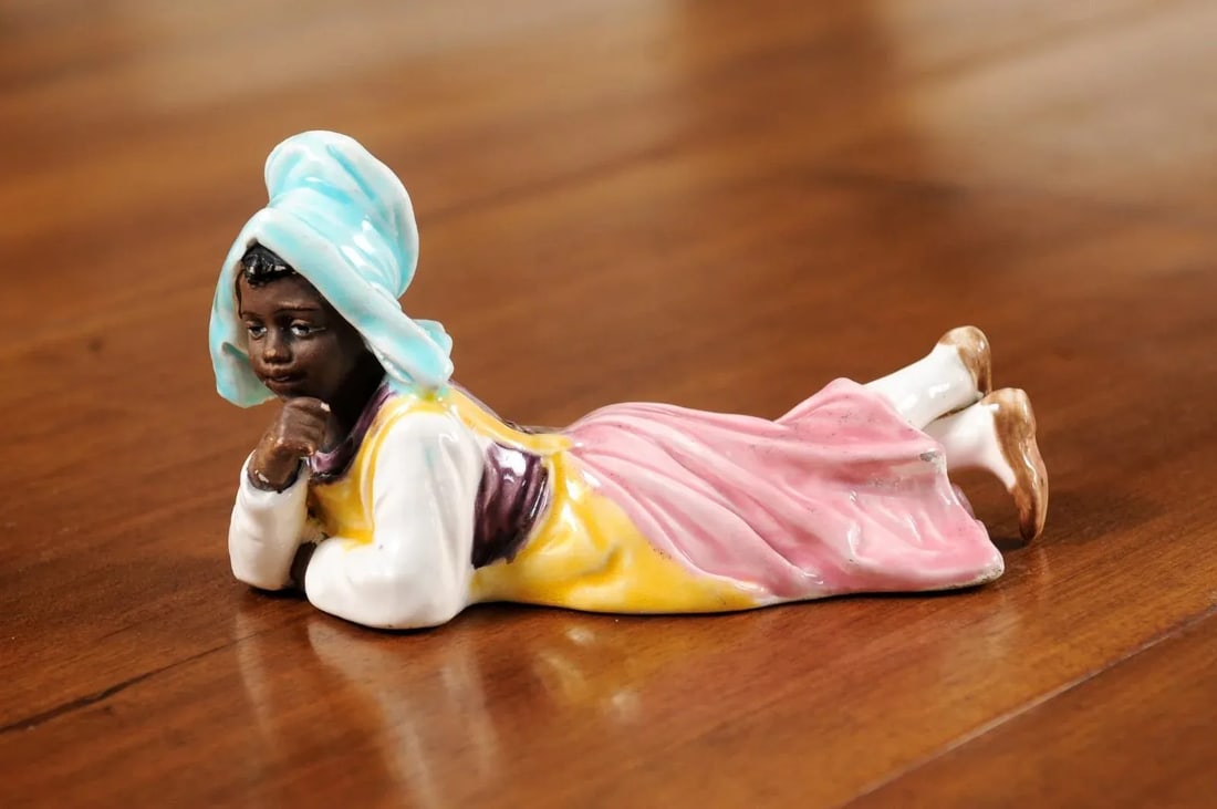 Vintage Petite English Porcelain Figurine Depicting a Young Girl Laying on the Ground - 7