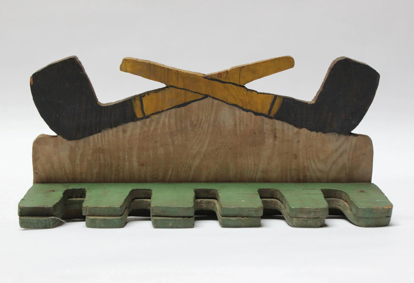 Small Folk Art Smokers 'Pipe Valet' - 2