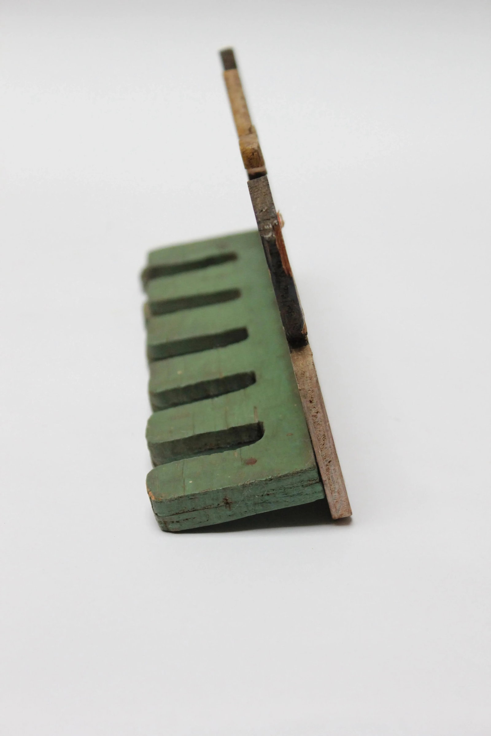 Small Folk Art Smokers 'Pipe Valet' - 5