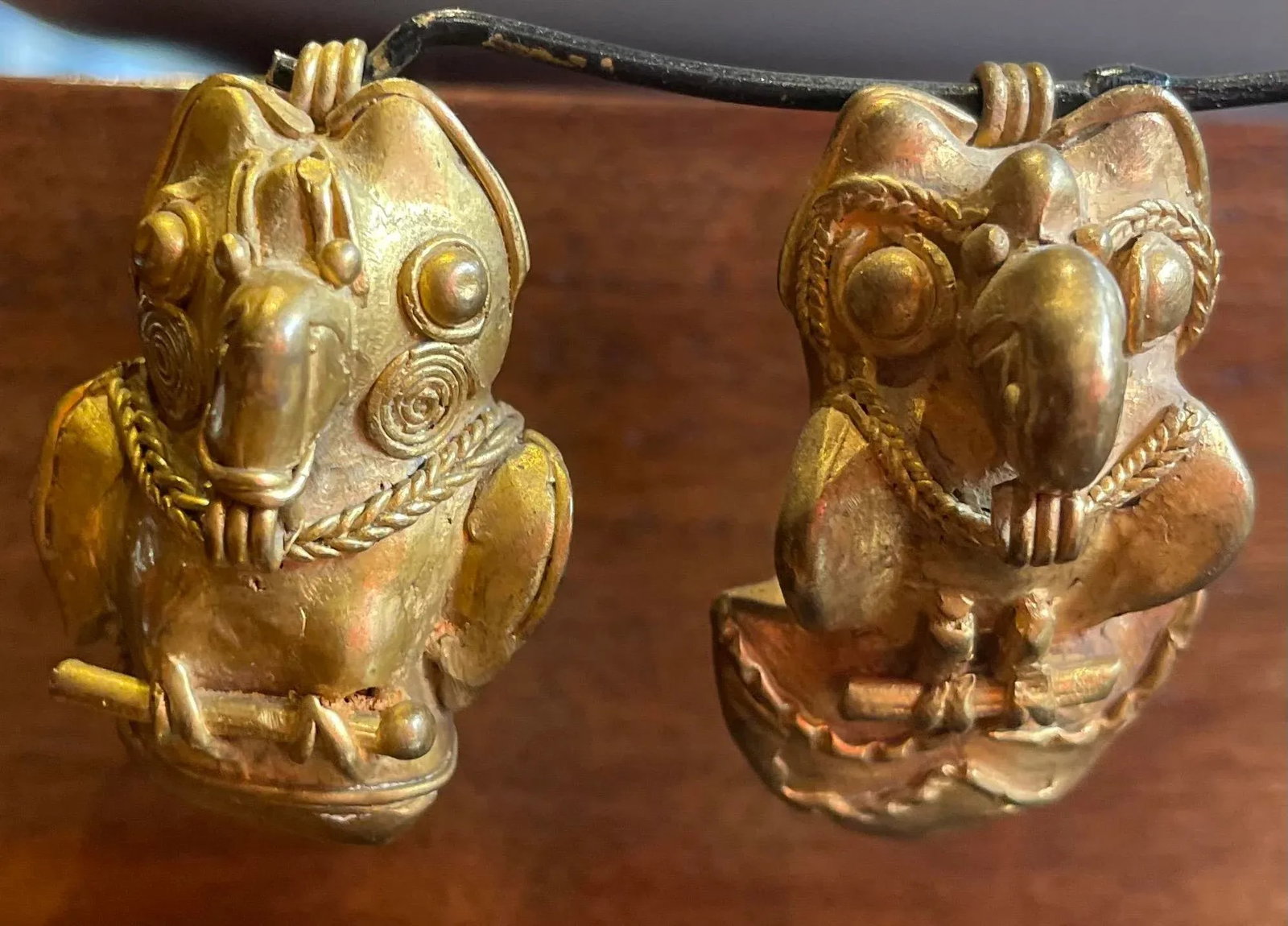 Antique Costa Rican Tumbaga Bird Pendant Sculpture - 2