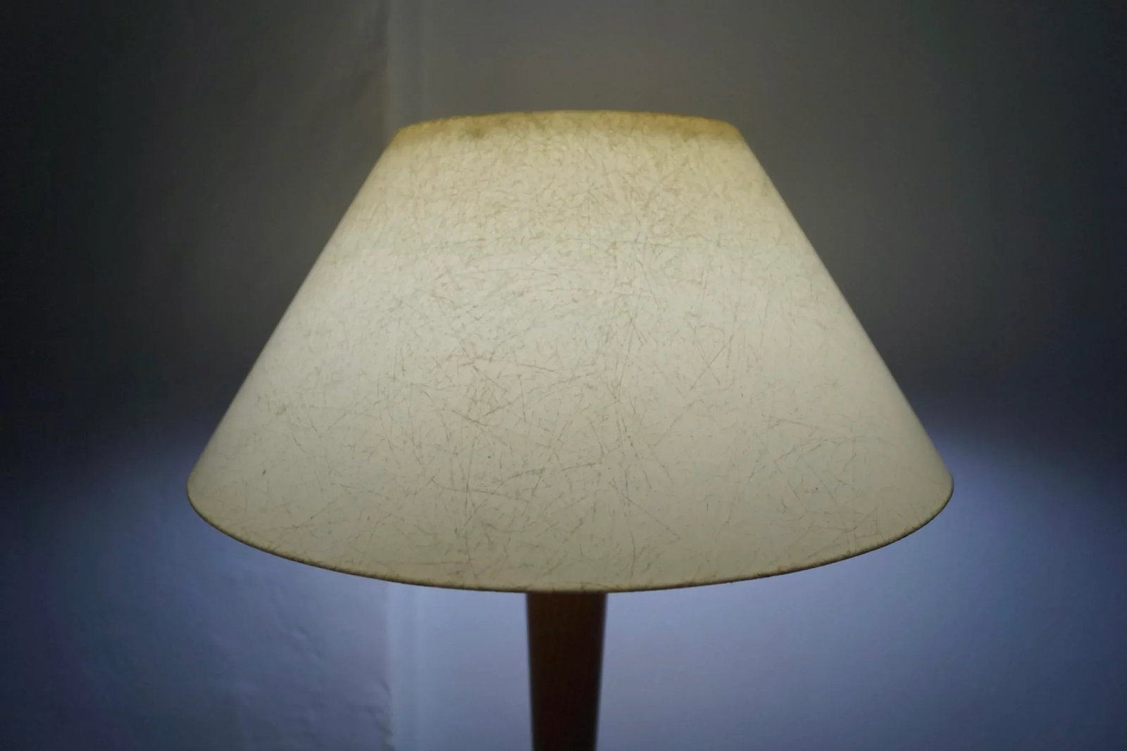 Mid-Century Modern Space Age Table Lamp - 12