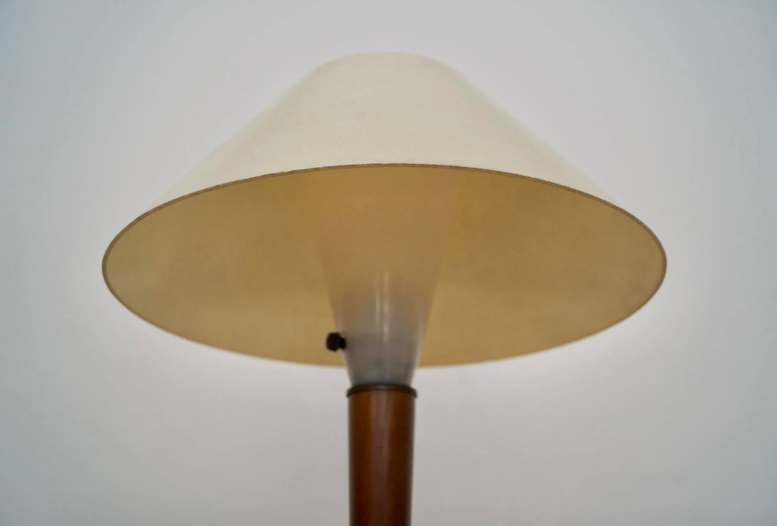 Mid-Century Modern Space Age Table Lamp - 5