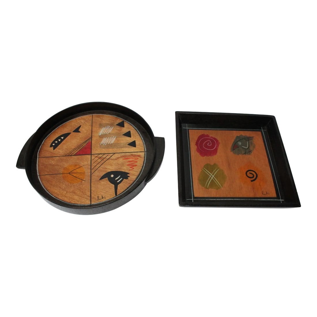 Set of Two Israeli Hand-Painted Trays by Aharon and Reut Shahar for Kakadu: Set of two trays hand-carved and stained by Aharon Shahar and painted by his wife, Reut Shahar, for their studio, Kakadu (ca. 1990s, Israel). Delightful, whimsical animal imagery and geometric motifs