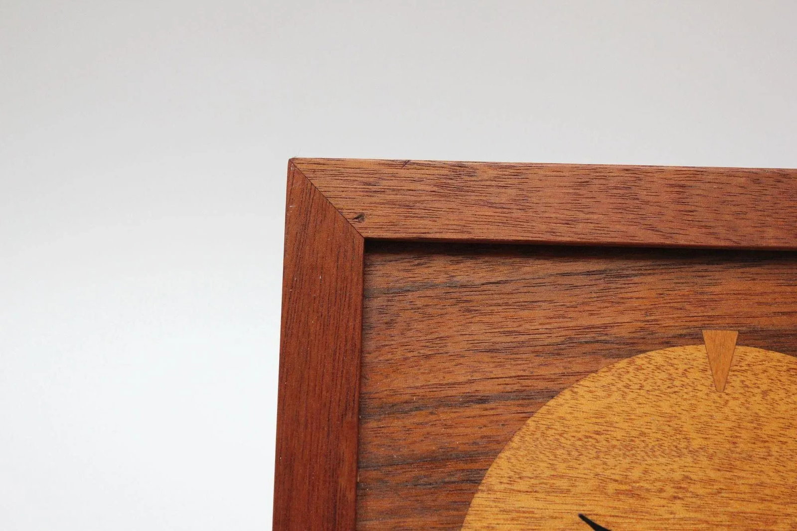 Vintage "Sailboat" Marquetry Wooden Inlaid Clock Artist Signed - 9