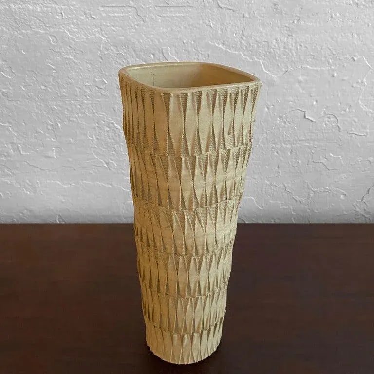 1950s Japanese Midcentury Earthenware Art Pottery Vase - 2