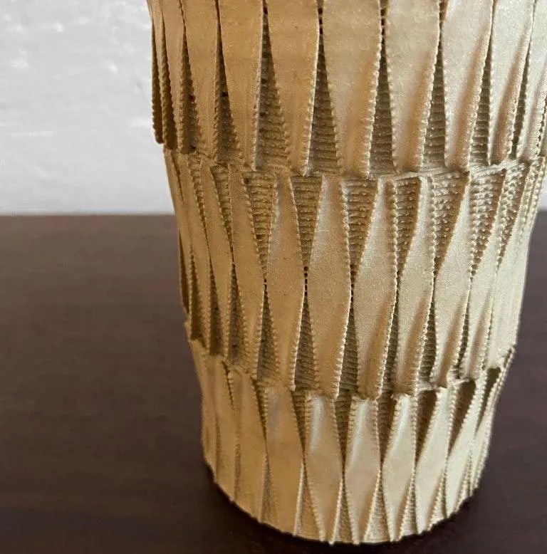 1950s Japanese Midcentury Earthenware Art Pottery Vase - 9