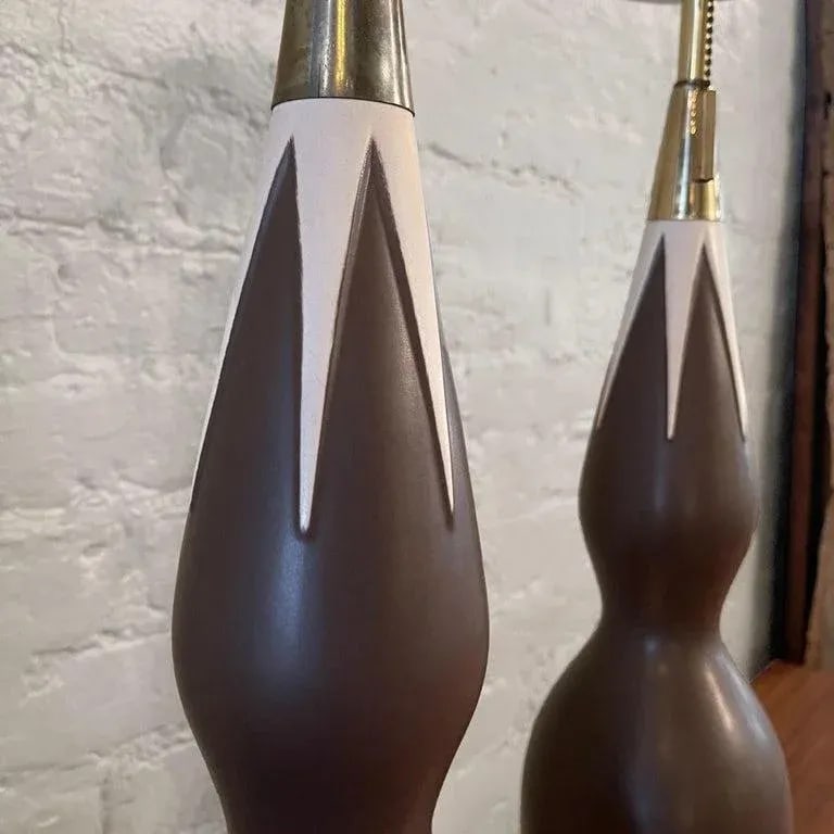 Mid-Century Modern Hourglass Table Lamps Attributed to Gerald Thurston - a Pair - 10