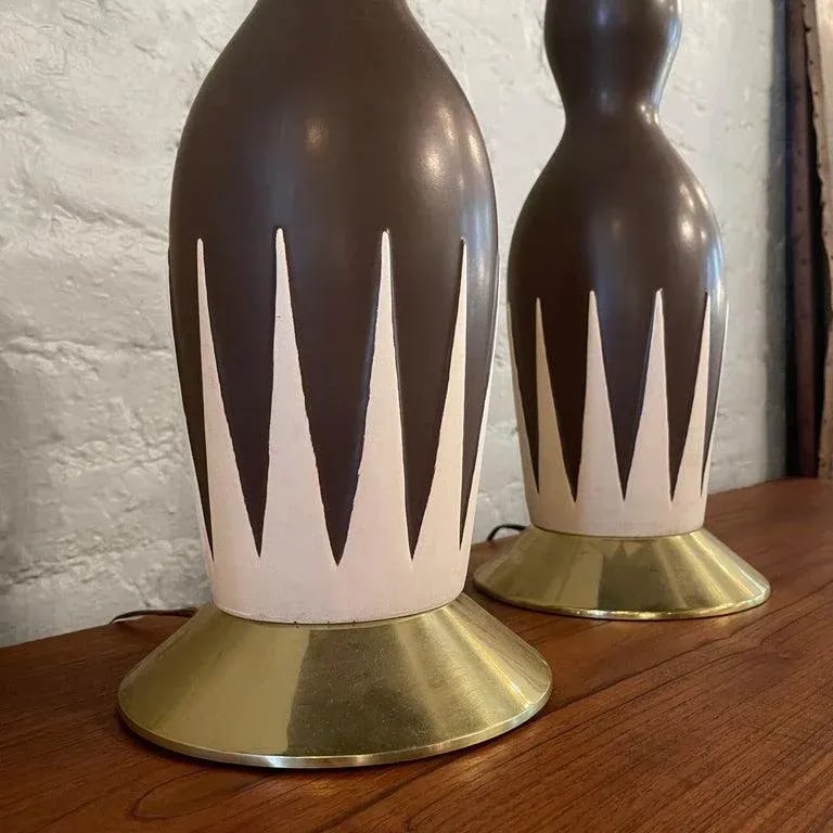 Mid-Century Modern Hourglass Table Lamps Attributed to Gerald Thurston - a Pair - 11