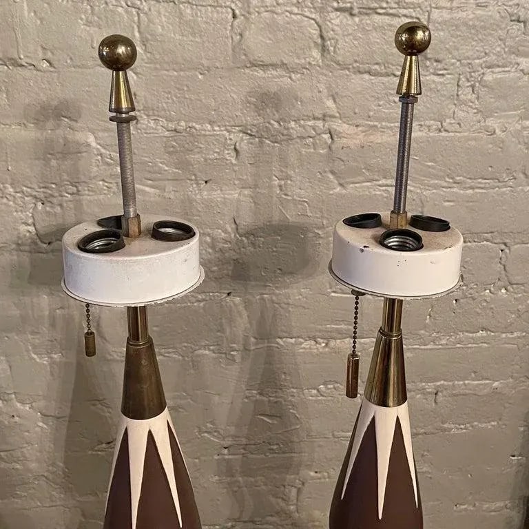 Mid-Century Modern Hourglass Table Lamps Attributed to Gerald Thurston - a Pair - 12