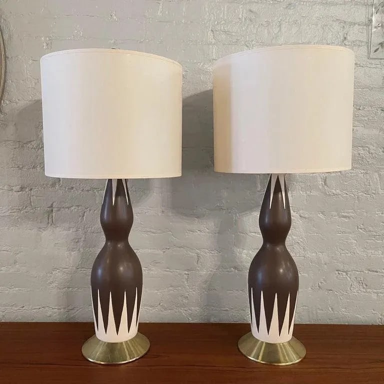 Mid-Century Modern Hourglass Table Lamps Attributed to Gerald Thurston - a Pair - 4