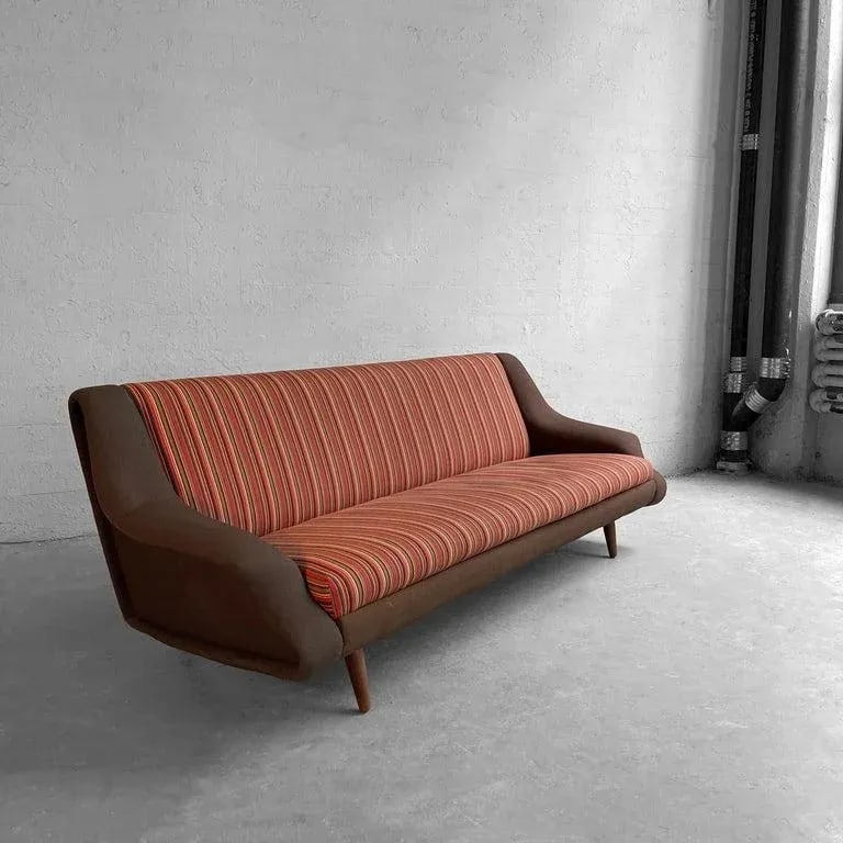 1960s Italian Mid-Century Modern Sofa in the Style of Marco Zanuso - 5