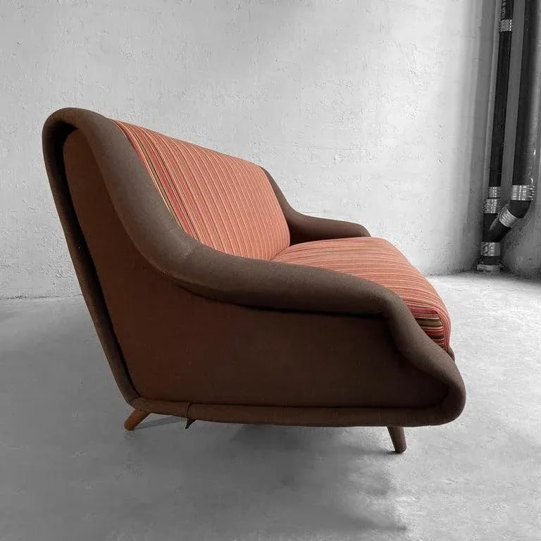1960s Italian Mid-Century Modern Sofa in the Style of Marco Zanuso - 9