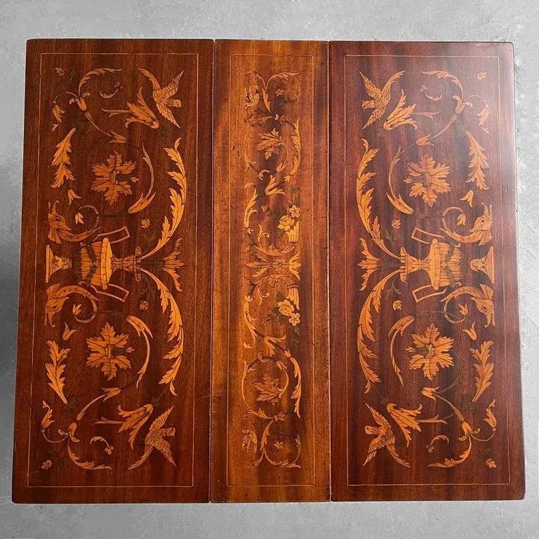 Early 19th Century Antique English Mahogany Marquetry Drop Leaf Side Table - 5