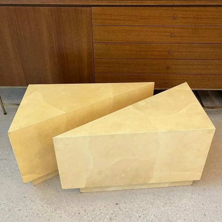 1970s Pair Goat Skin Triangular Modular Coffee Side Tables by Aldo Tura - 4