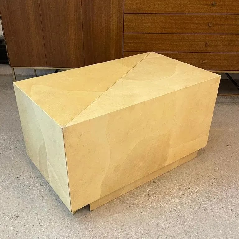 1970s Pair Goat Skin Triangular Modular Coffee Side Tables by Aldo Tura - 5