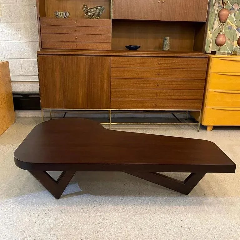 1950s Mid-Century Modern Piano Shape Mahogany Coffee Table - 2