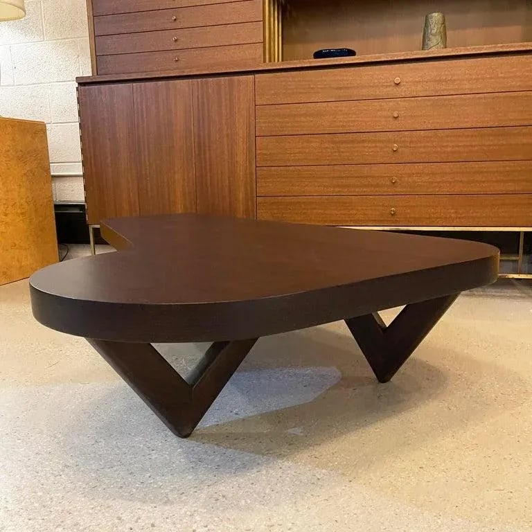 1950s Mid-Century Modern Piano Shape Mahogany Coffee Table - 6