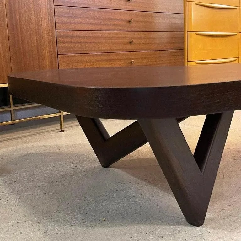 1950s Mid-Century Modern Piano Shape Mahogany Coffee Table - 7