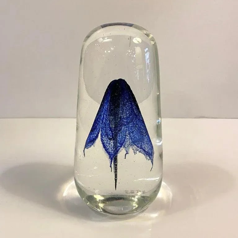 1980s Tall Art Glass Blue Swirl Jellyfish Paperweight - 3