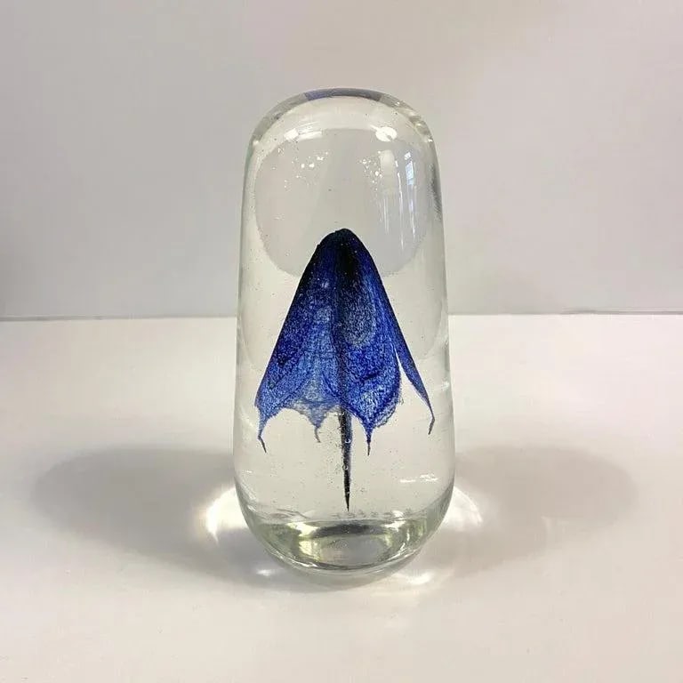 1980s Tall Art Glass Blue Swirl Jellyfish Paperweight - 6