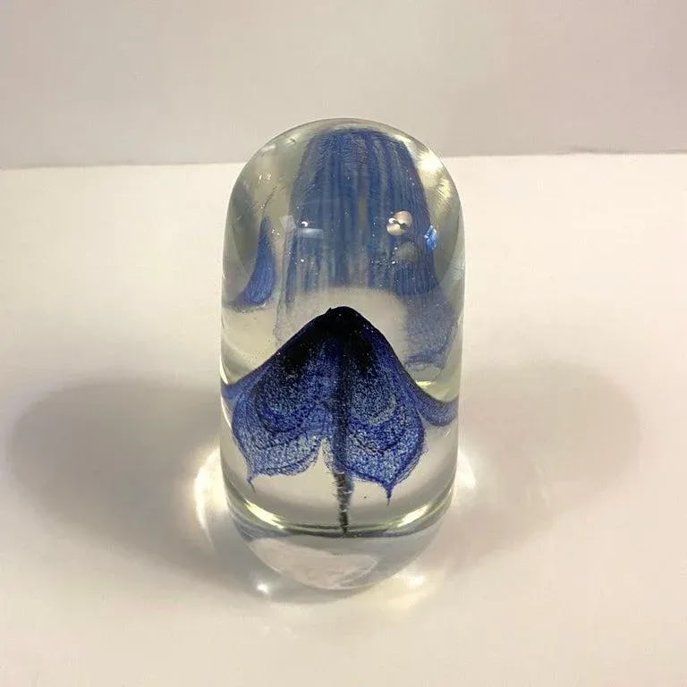 1980s Tall Art Glass Blue Swirl Jellyfish Paperweight - 7