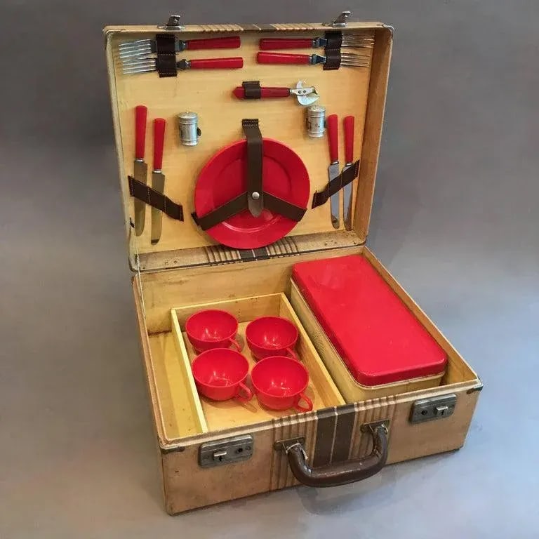 1940s Mid Century Picnic Set Wood Case with Red Dishes - for Four, 21 Pieces - 2